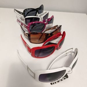 6 pairs of women's brand new sunglasses !! Huge sale